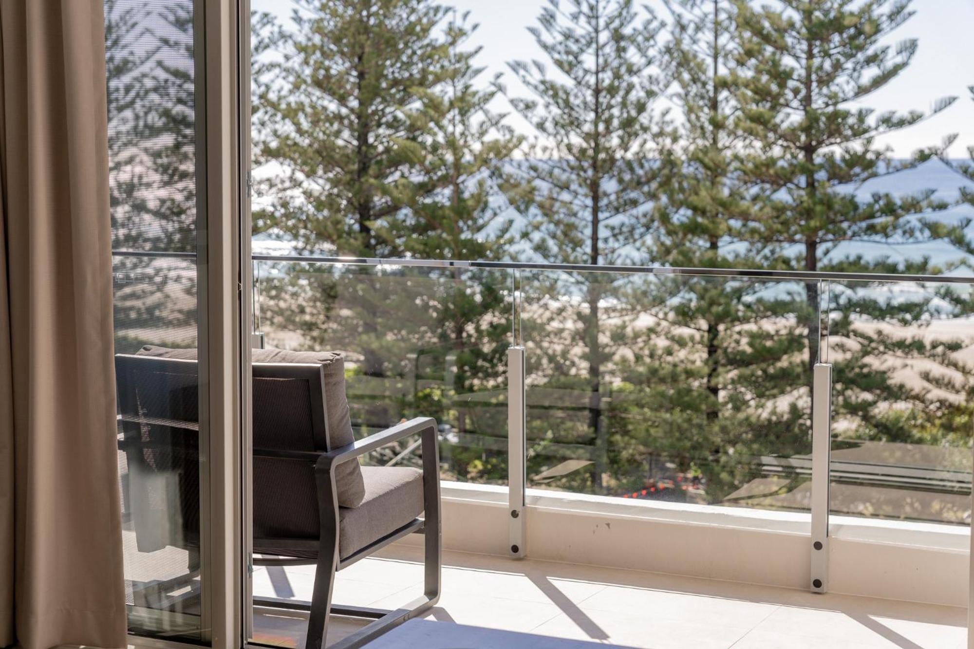 Cashelmara Beachfront Apartments Гоулд Коуст Екстериор снимка
