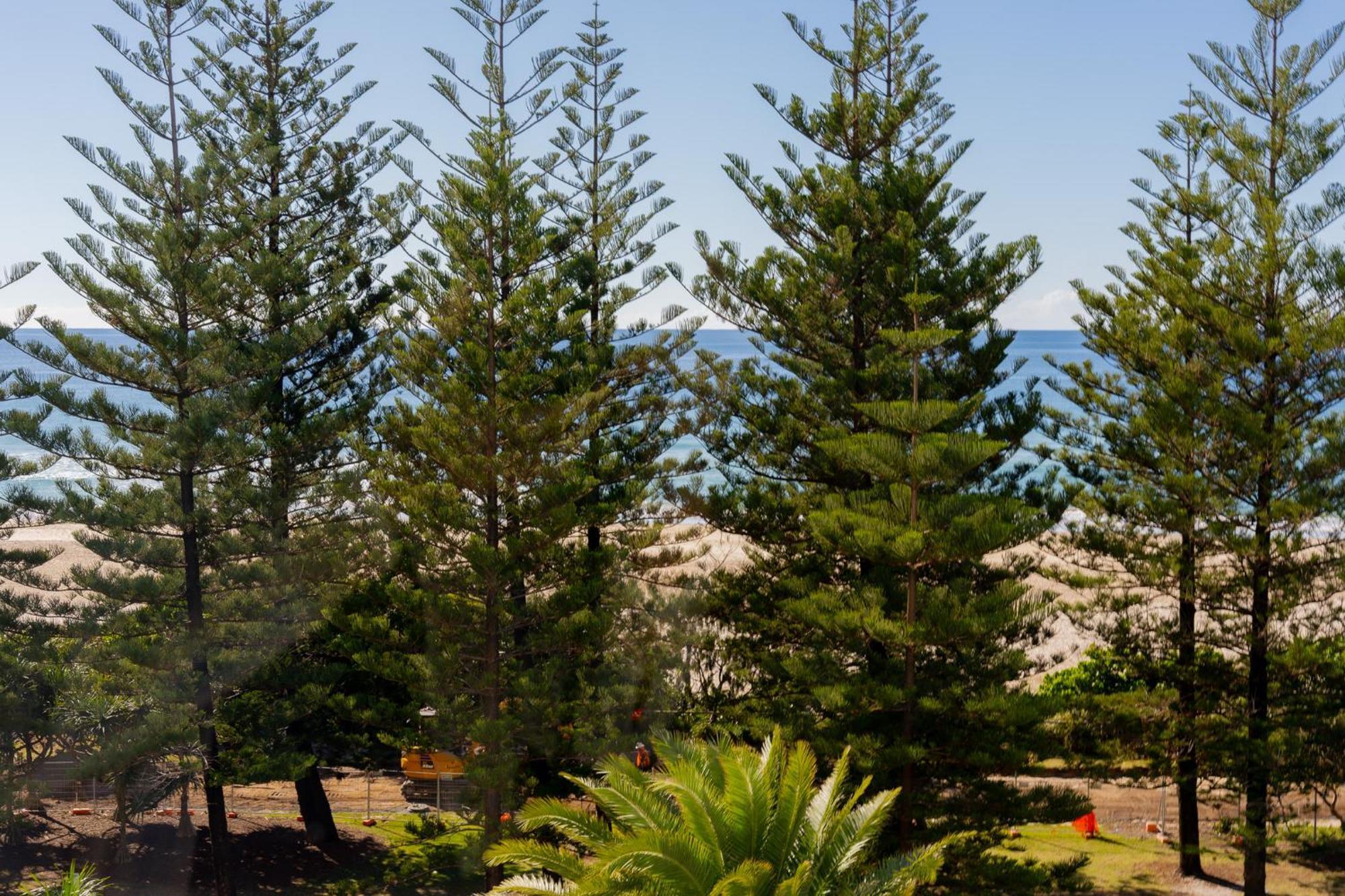 Cashelmara Beachfront Apartments Гоулд Коуст Екстериор снимка